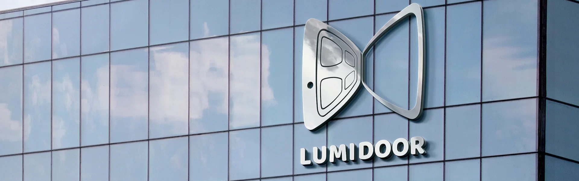 Lumidoor