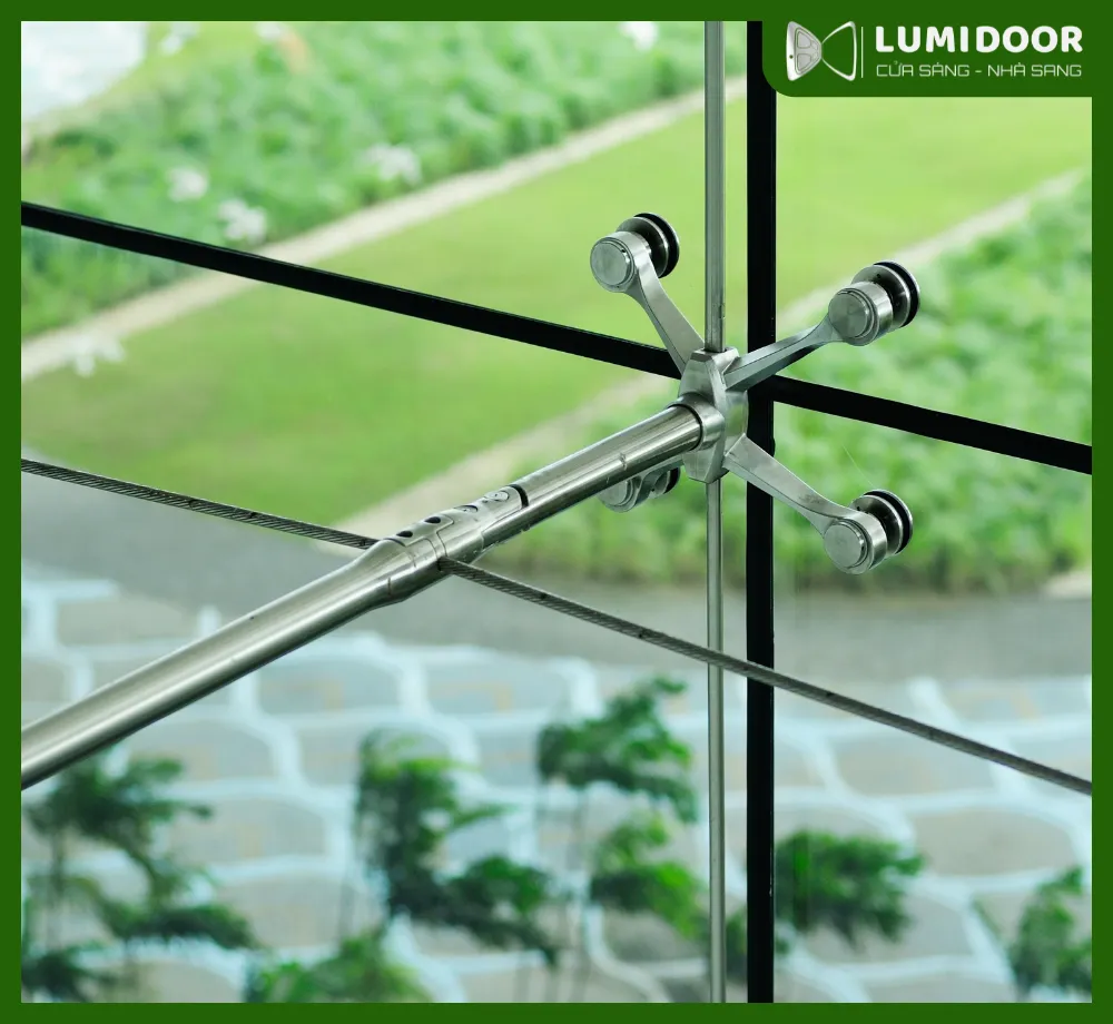 Mặt dựng Spider (Spider Glazing System)